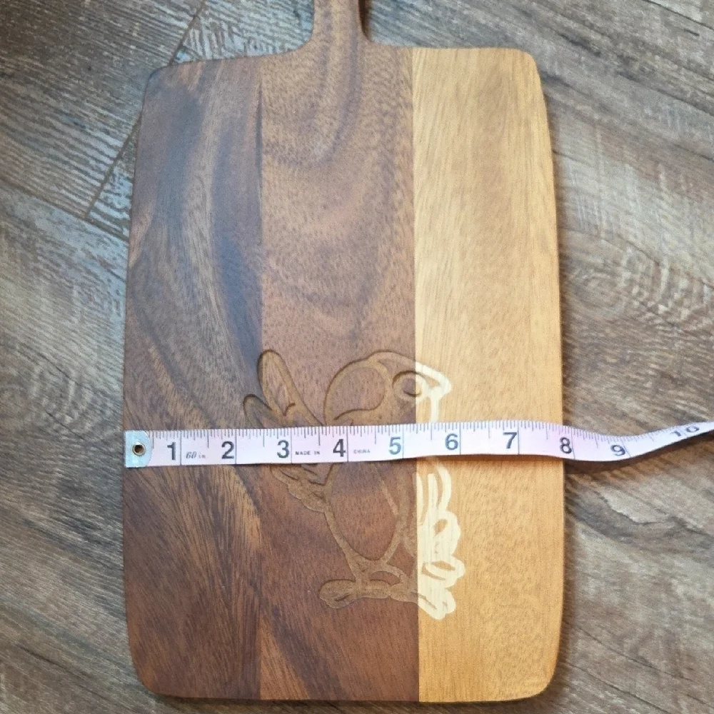 New Wooden Cutting Board with Parrot Etched By a CNC Machine.
